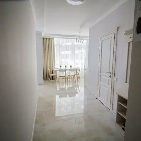 Arcadia Beach Apartment *