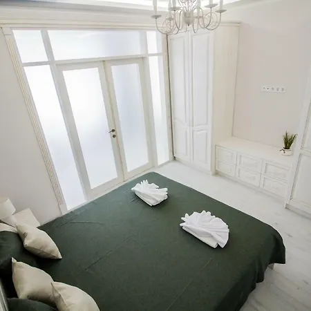 Arcadia Beach Apartment